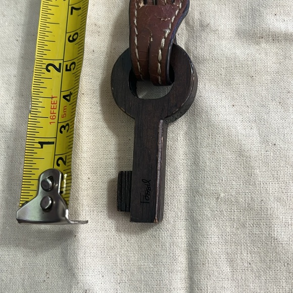 Fossil key - Picture 2 of 2